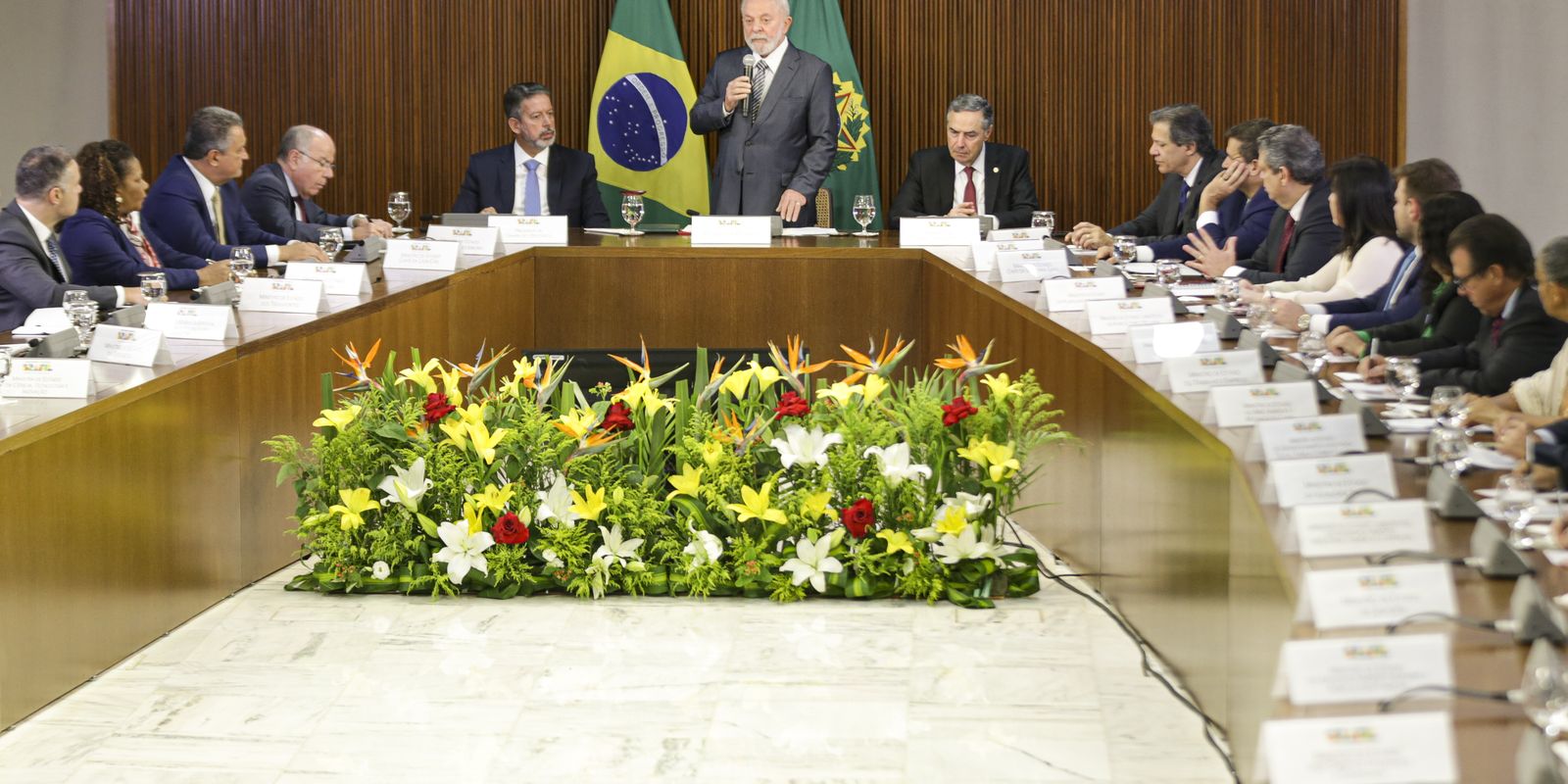 brasil-assume-g20-com-foco-em-fome,-clima-e-governanca-global